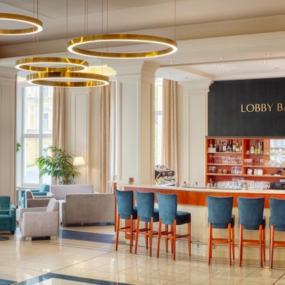 Lobby bar